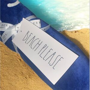 🏖️ Rae Dunn Blue Beach Towel.